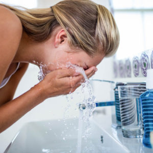 Hygiena obličeje zamezuje vzniku akné